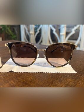 Michael Kors Brown Tortoiseshell Cat-Eye Sunglasses (MK1010 Adrianna I)